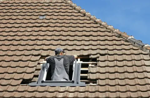 Pose de velux - Neuve-Église